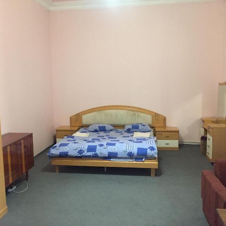 Noy Hostel Γιερεβάν Εξωτερικό φωτογραφία