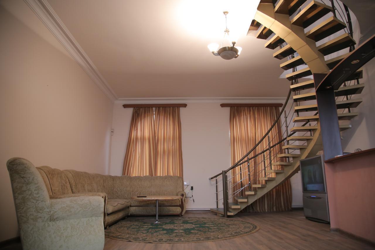Noy Hostel Γιερεβάν Εξωτερικό φωτογραφία
