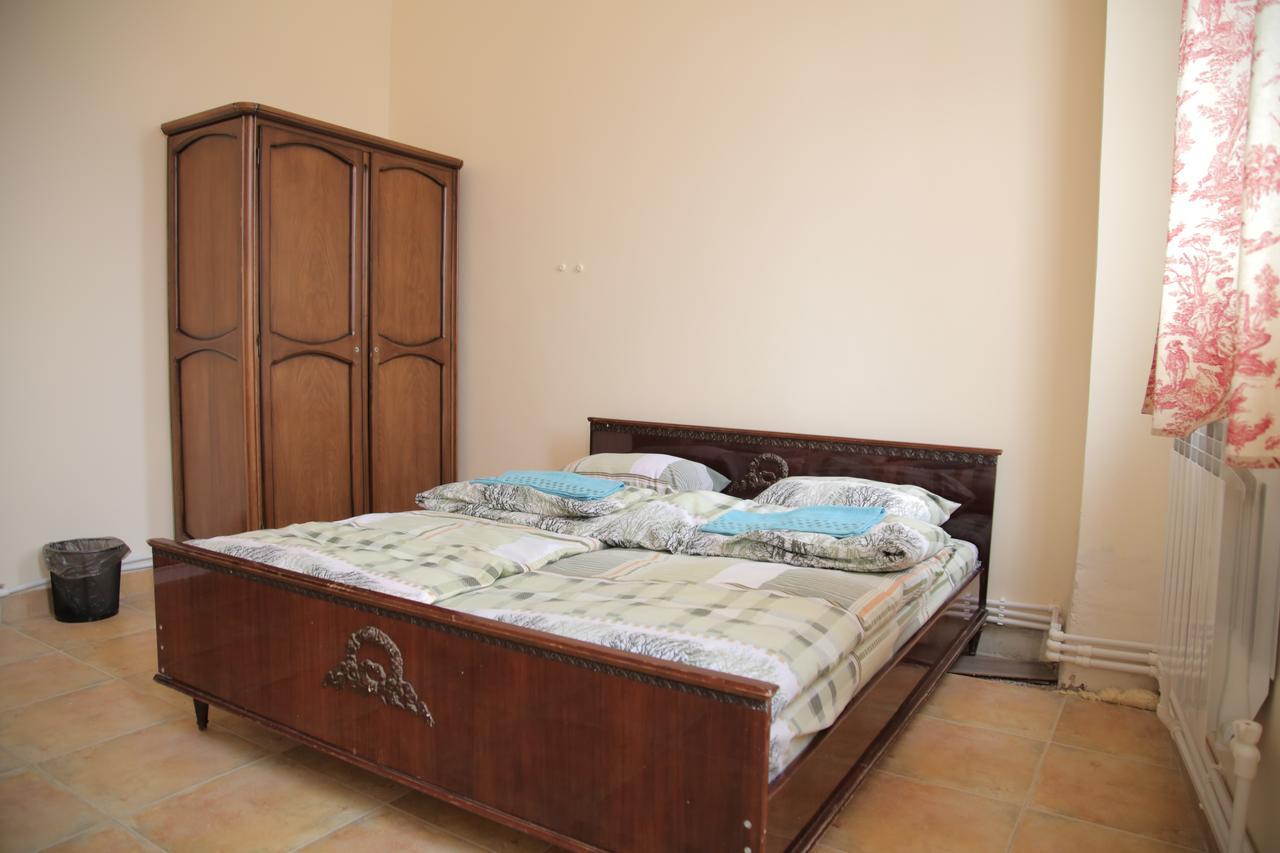 Noy Hostel Γιερεβάν Εξωτερικό φωτογραφία