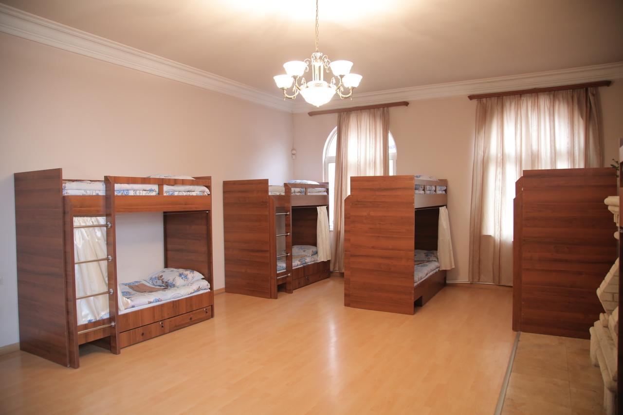 Noy Hostel Γιερεβάν Εξωτερικό φωτογραφία