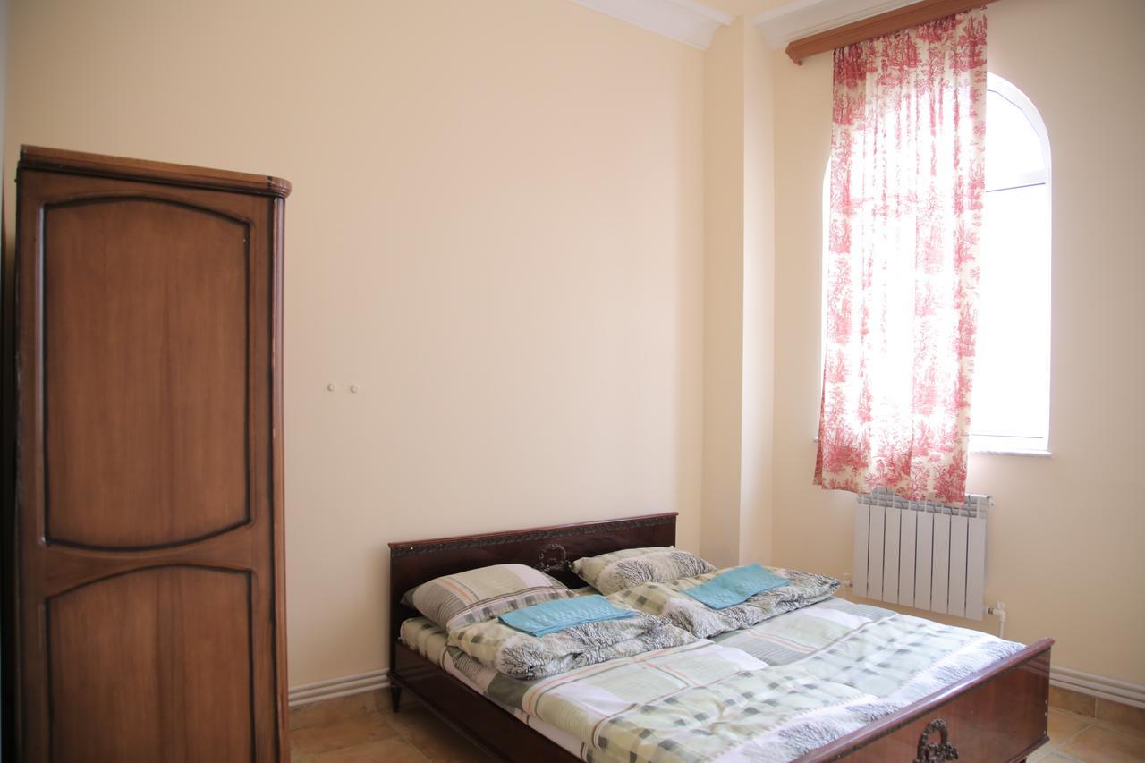 Noy Hostel Γιερεβάν Εξωτερικό φωτογραφία